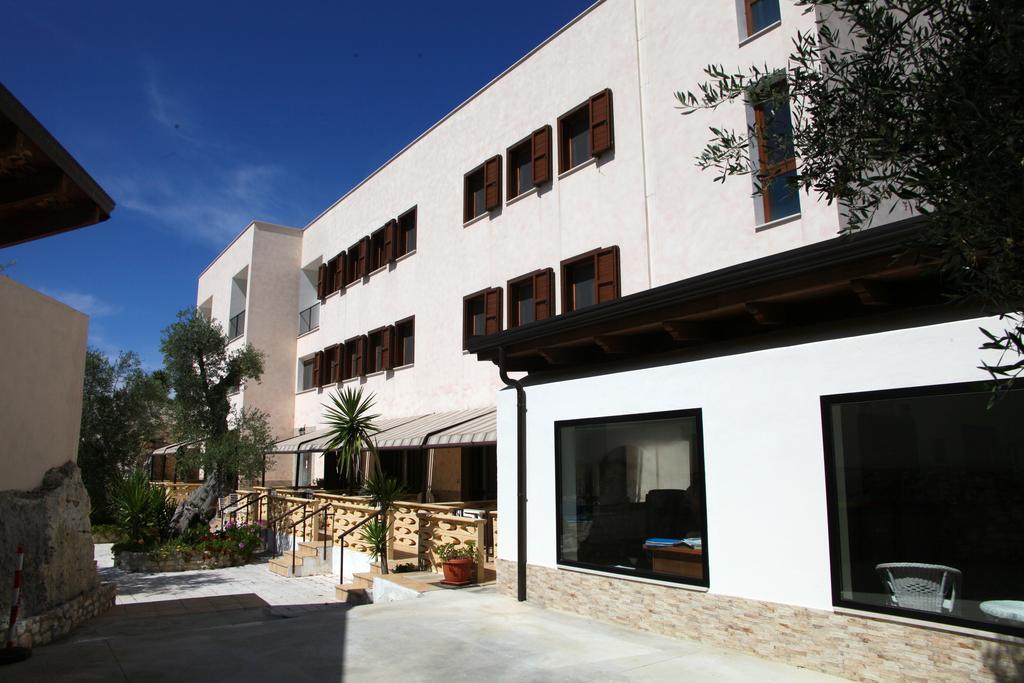 Agricostella Agriturismo Vieste Eksteriør billede